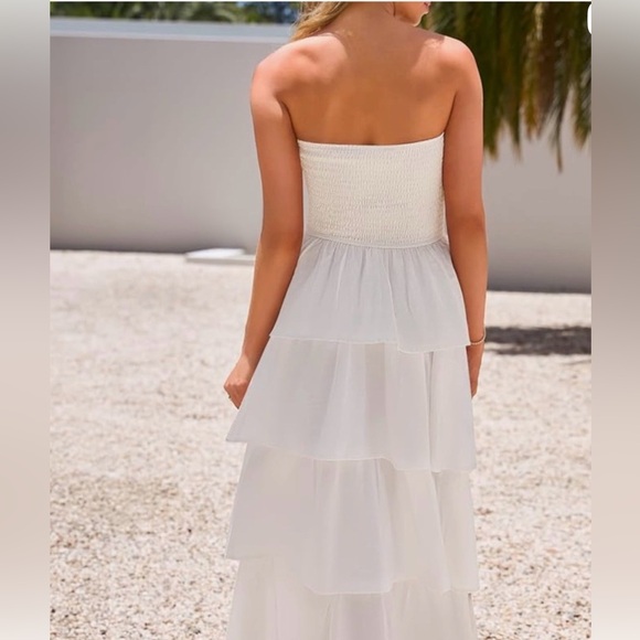 Beach Casual Boho Strapless White Tiered Dress Size Medium - Picture 2 of 12